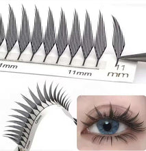 Cargar imagen en el visor de la galería, Spire Lashes